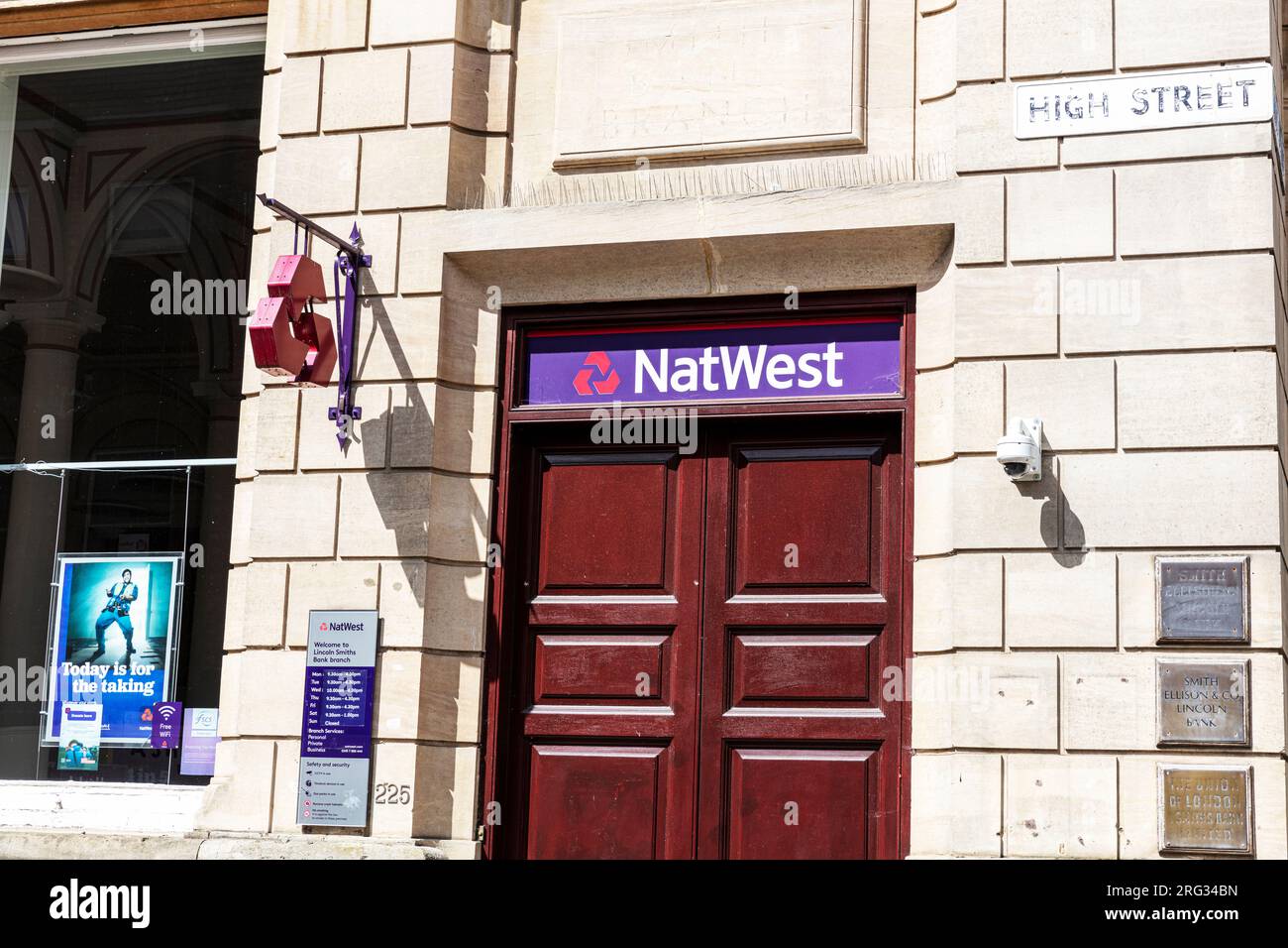 NatWest sign, Lincoln City, Lincolnshire, UK, England, Natwest, Natwest bank, NatWest UK, UK Banks, UK bank, high street bank, high street banks Stock Photo