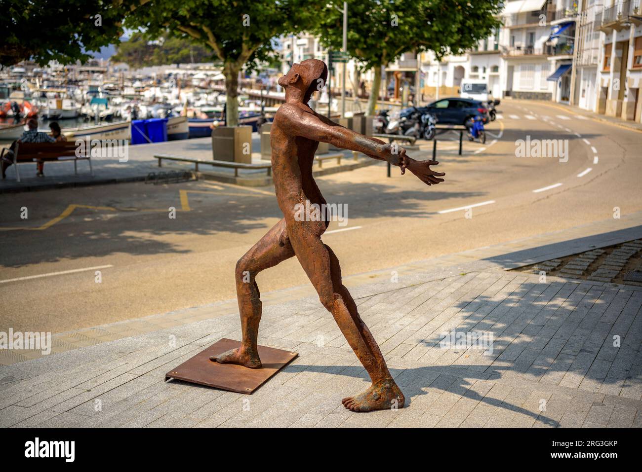 Sculpture on the seafront promenade of Port de la Selva (Alt Empordà, Girona, Catalonia, Spain) ESP: Escultura en el paseo marítimo Port de la Selva Stock Photo