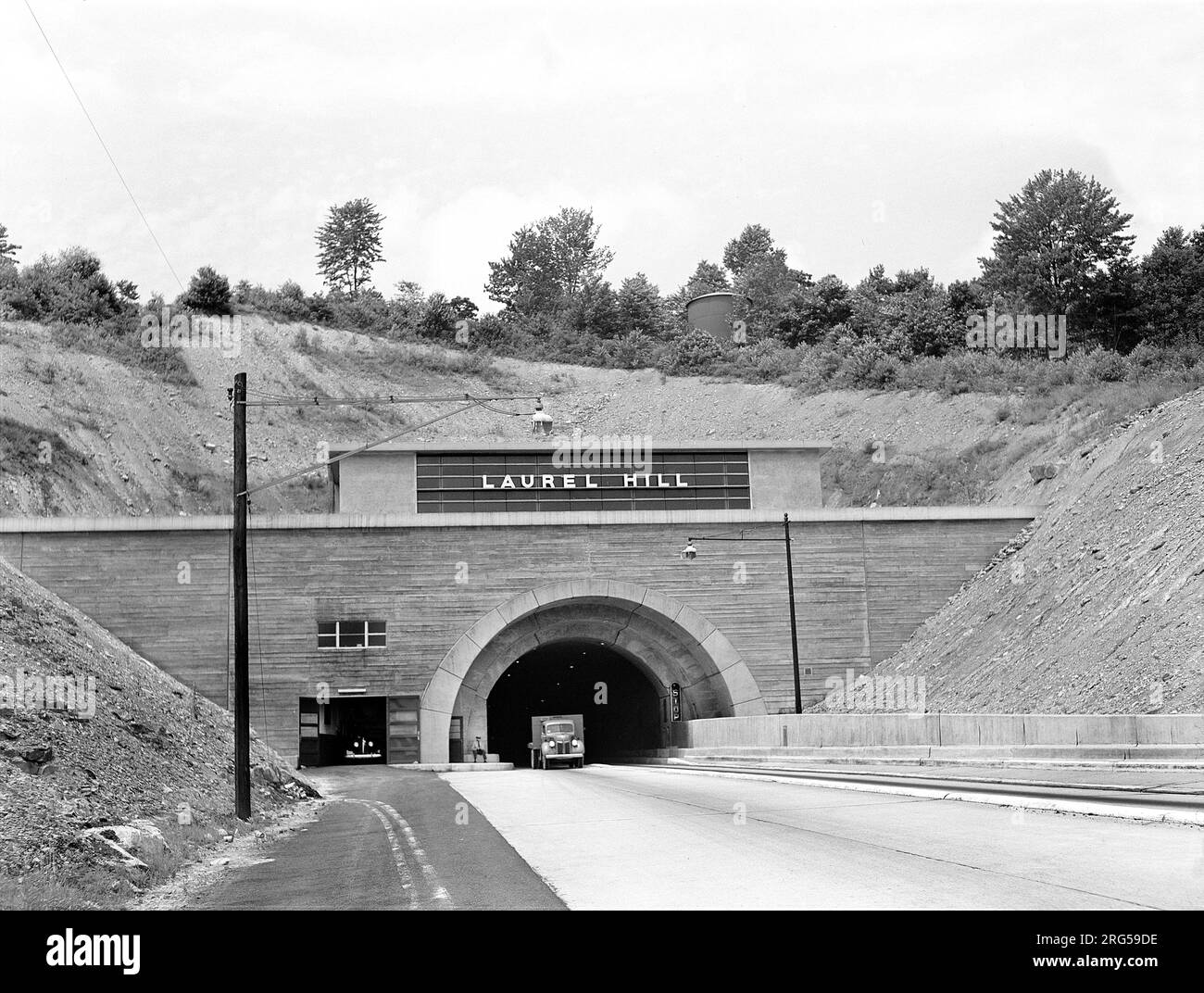 Pennsylvania Turnpike and tunnel, Pennsylvania, USA, Arthur Rothstein, U.S. Office of War Information, July 1942 Stock Photo
