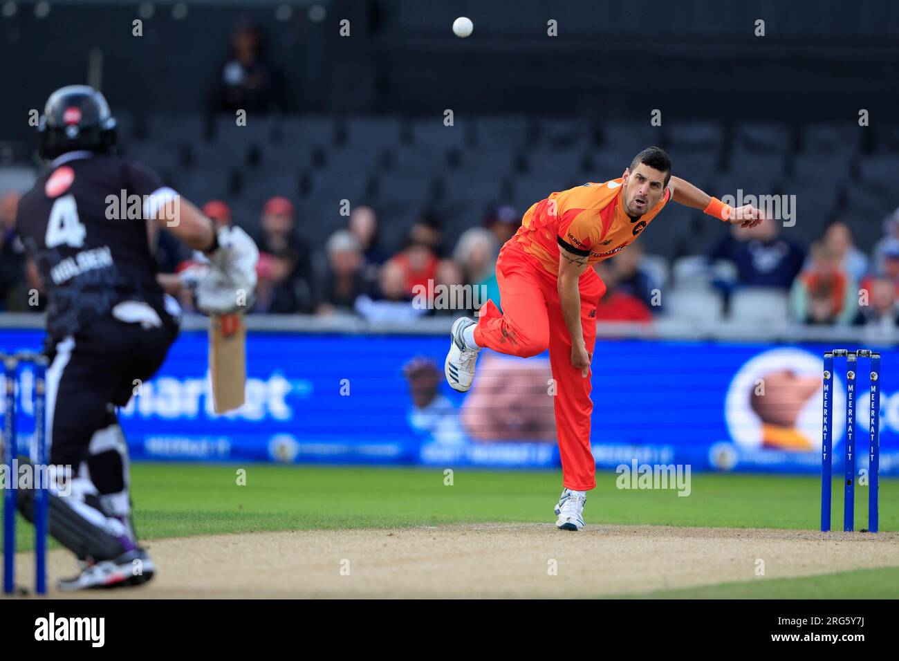 Benny Howell bowling for Birmingham Phoenix during The Hundred match Manchester Originals vs Birmingham Phoenix at Old Trafford, Manchester, United Kingdom, 7th August 2023  (Photo by Conor Molloy/News Images) Stock Photo