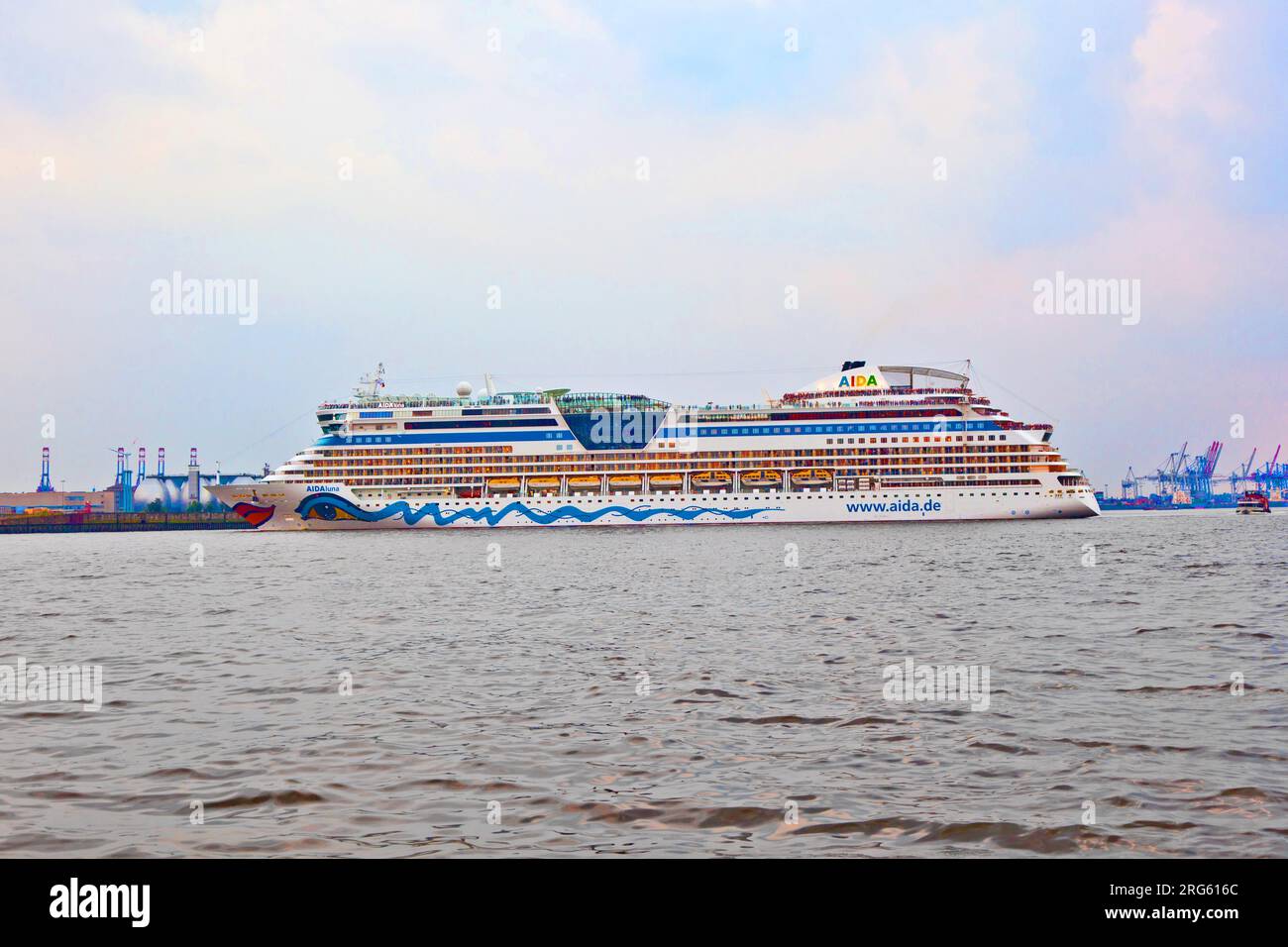 Cruise liner aida hi-res stock photography and images - Alamy