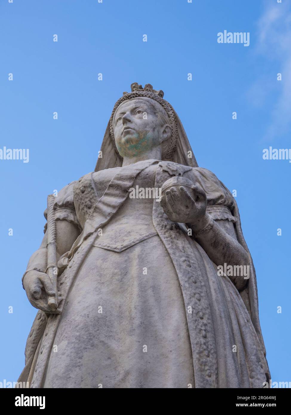 Queen Victoria statue, Reading, Berkshire, England, UK, GB. Stock Photo