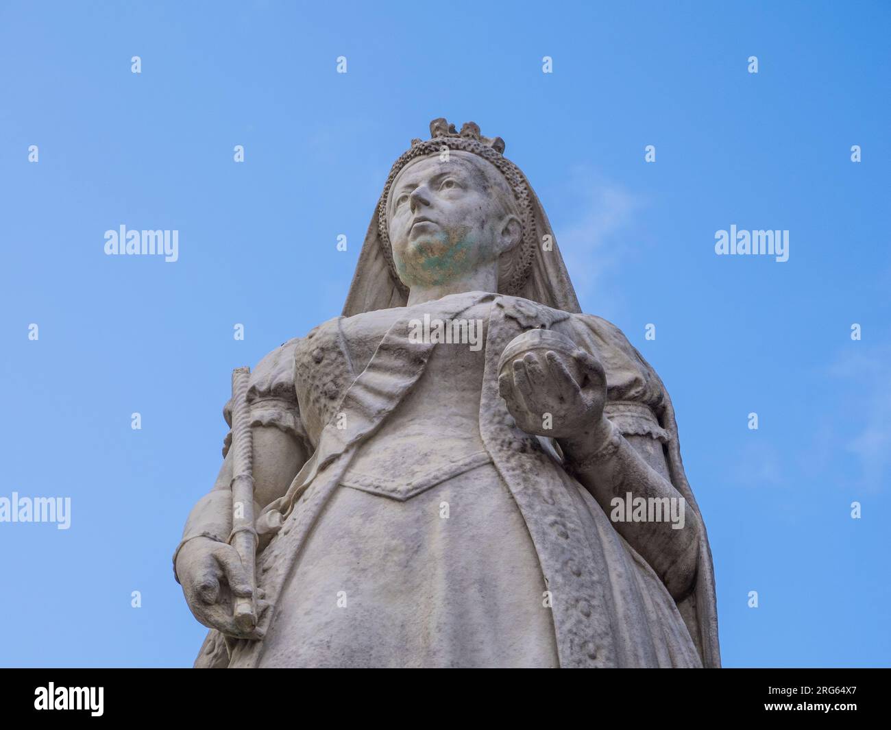 Queen Victoria statue, Reading, Berkshire, England, UK, GB Stock Photo