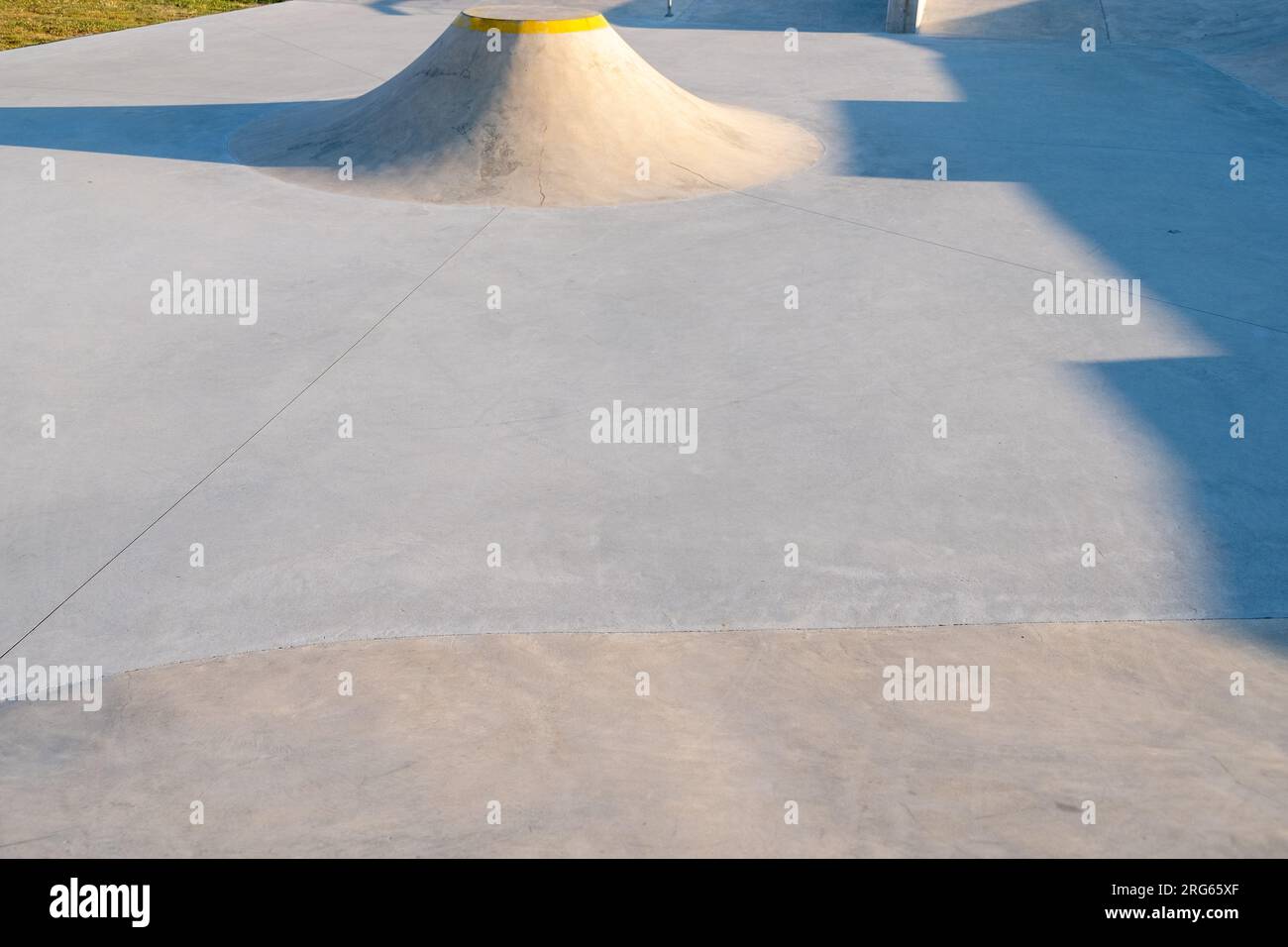 view of a ramp in a skatepark Stock Photo - Alamy