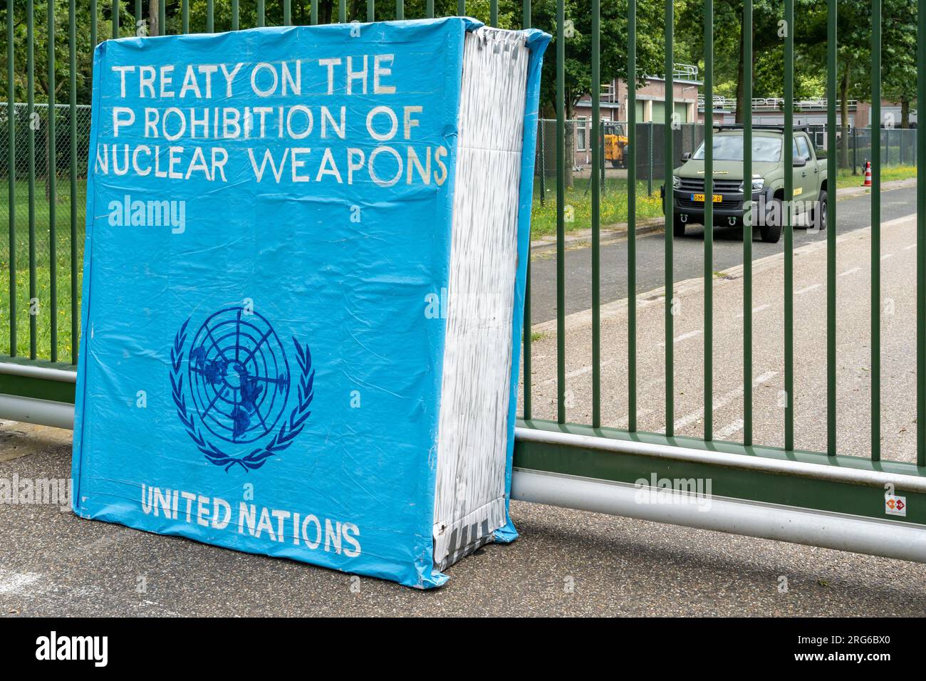 Treaty on the prohibition of nuclear weapons hi-res stock photography ...