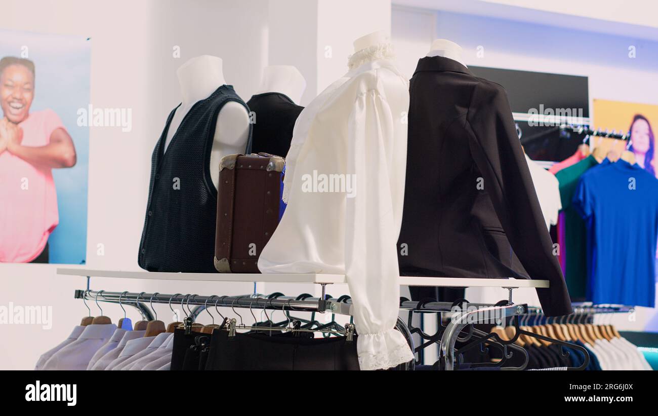 Empty retail store filled racks hi-res stock photography and images - Alamy