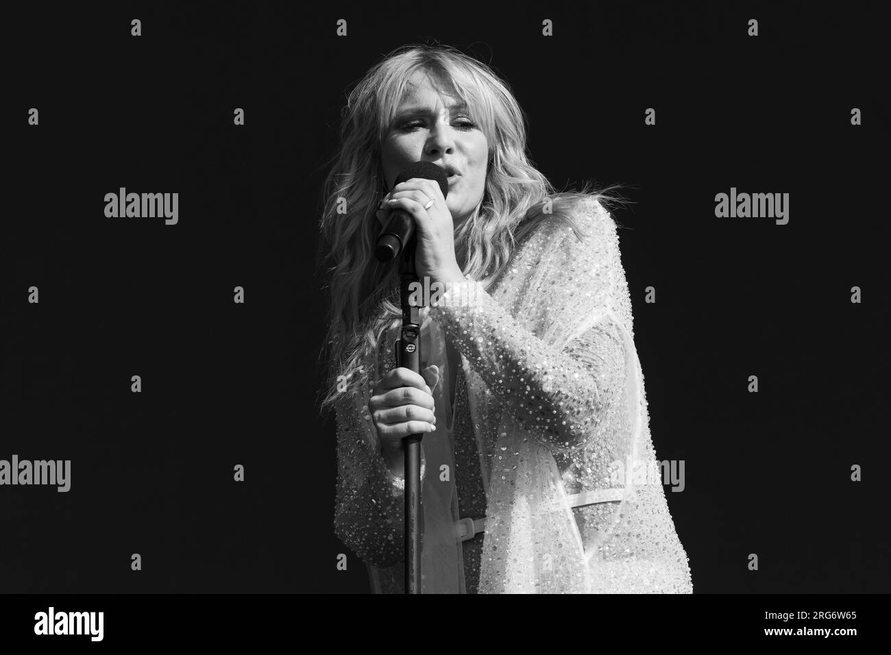 Natasha bedingfield Black and White Stock Photos & Images Alamy