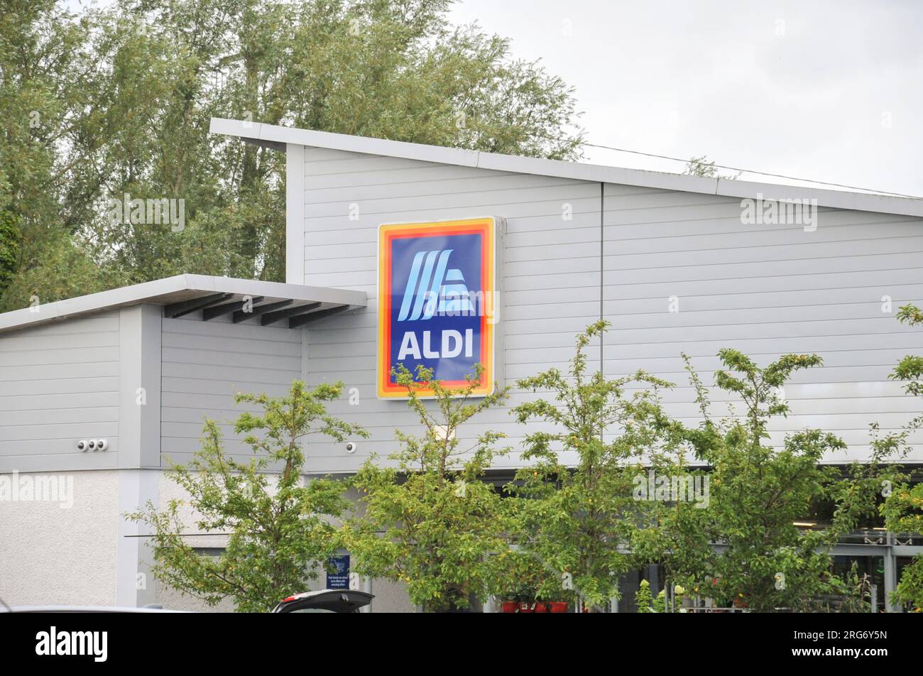 Aldi Supermarket. Copyspace Stock Photo - Alamy