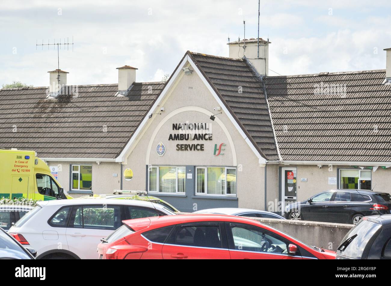 National Ambulance Service. Limerick. Ireland Stock Photo Alamy