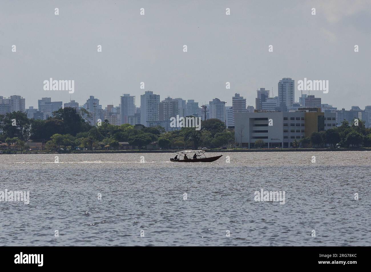 Belem, Brazil. 07th Aug, 2023. View of the city of Belem on the banks of the Guama River from the Amazon island of Combu. The heads of state and government of the South American Amazon countries are meeting in Belém, Brazil, on Tuesday to discuss the protection of the rainforest. Credit: Filipe Bispo Vale/dpa/Alamy Live News Stock Photo
