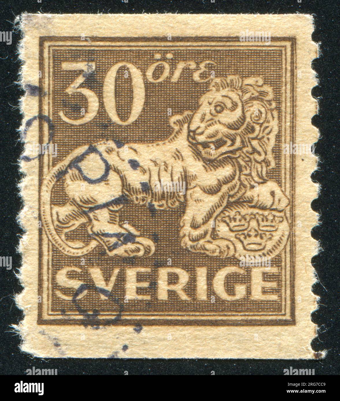 SWEDEN - CIRCA 1921: stamp printed by Sweden, shows Heraldic lion ...