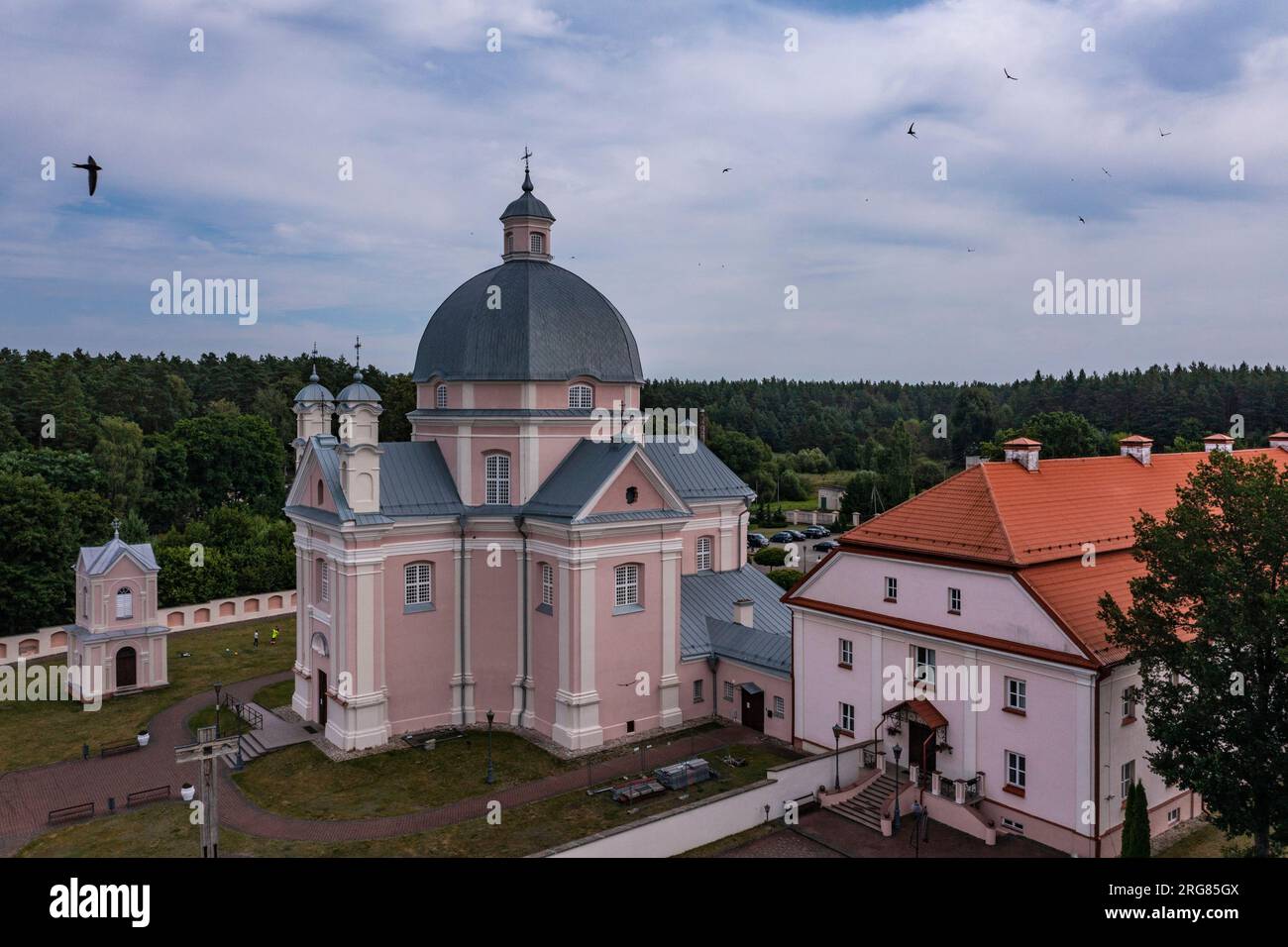 Das Liskiava Kloster, südlich von Druskininkai gelegen, ist ein weiteres herausragendes kulturelles Denkmal in Litauen. Ursprünglich im Jahr 1625 als Stock Photo