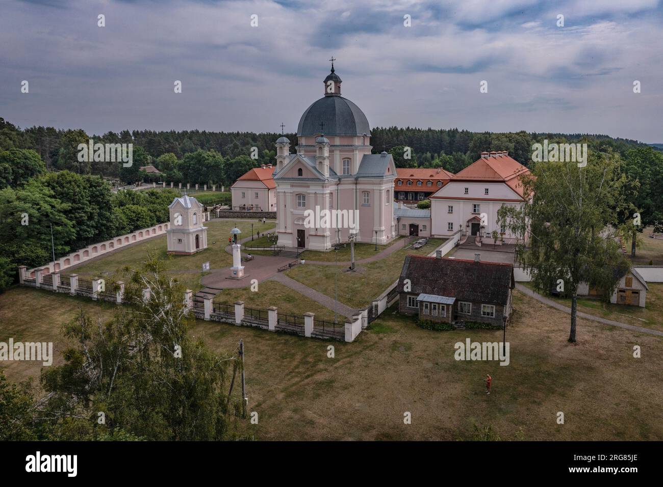 Das Liskiava Kloster, südlich von Druskininkai gelegen, ist ein weiteres herausragendes kulturelles Denkmal in Litauen. Ursprünglich im Jahr 1625 als Stock Photo