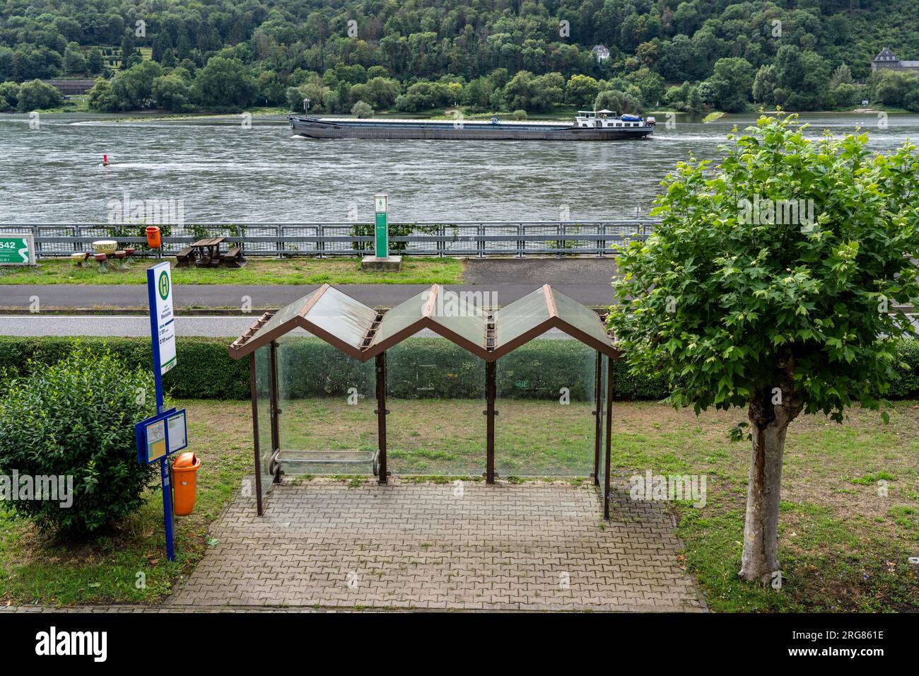 Bus stop in Lorchhausen, district of the town of Lorch, in the Upper Middle Rhine Valley, weekdays 6 stops of the local bus service of the RTV, Hesse, Stock Photo