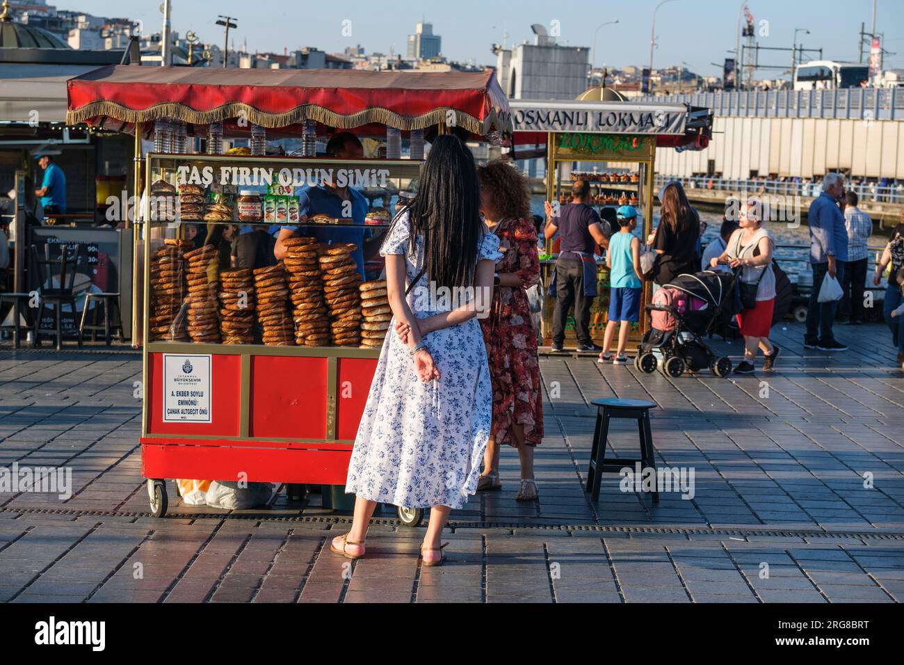 Group portrait of several young guys and one elderly man near stall with  turkish bagel at Taksim in Beyoglu, Istanbul Stock Photo - Alamy