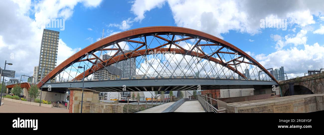 The Ordsall Chord / Castlefield Chord , short railway line connecting Victoria & Oxford Road, Water St, Salford, England, UK,  M3 5FY Stock Photo