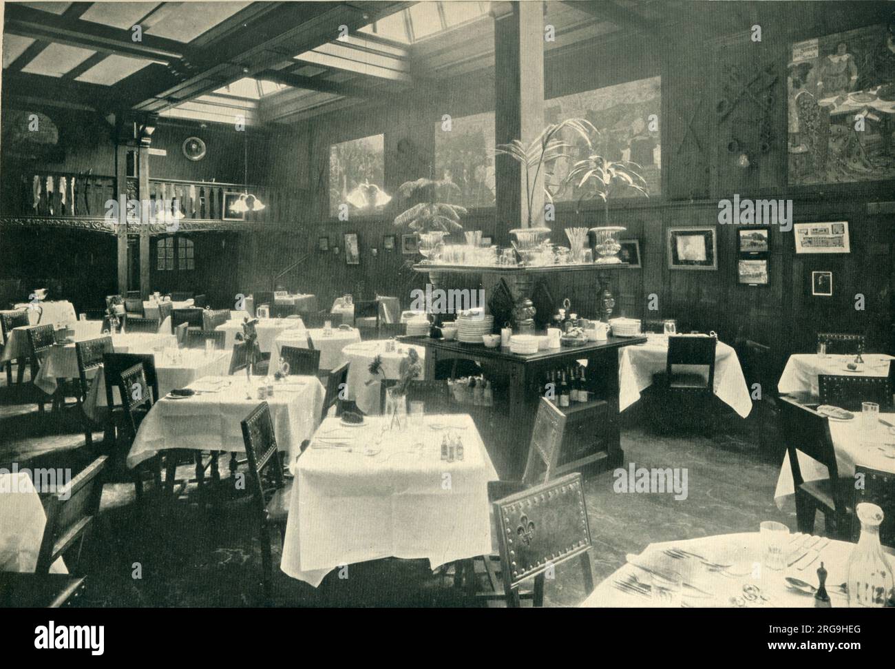 Photograph of what is described as a 'highclass' restaurant in Britain