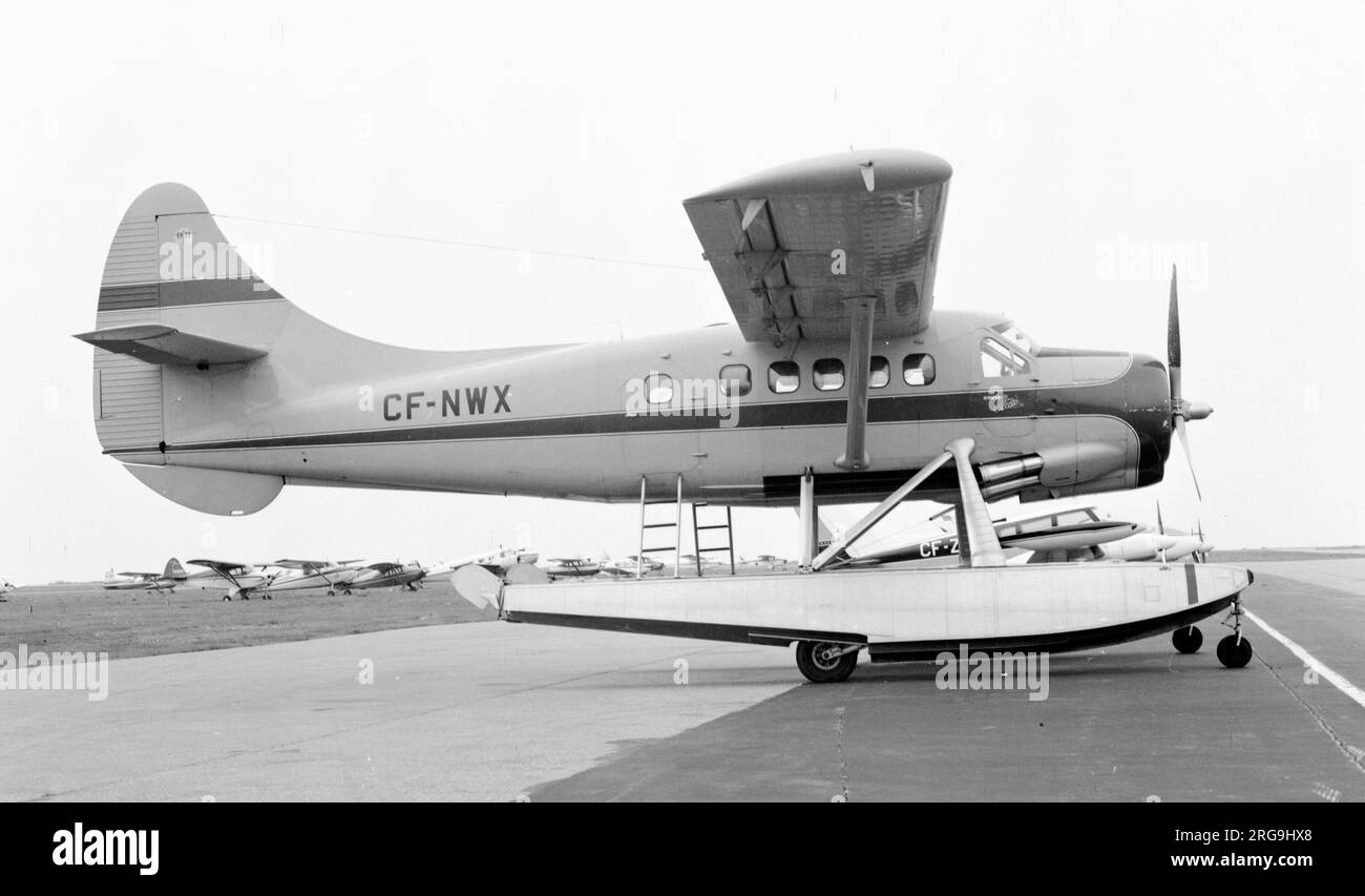 de Havilland DHC-3 Otter amphibian CF-NWX Stock Photo