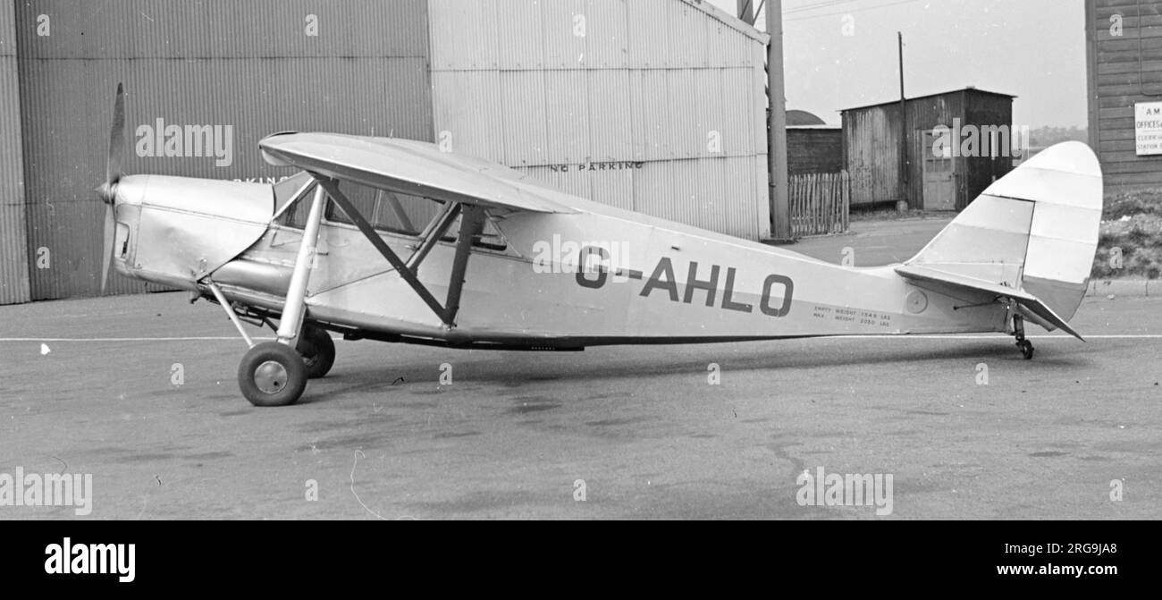 De havilland dh 80 puss moth hires stock photography and images Alamy