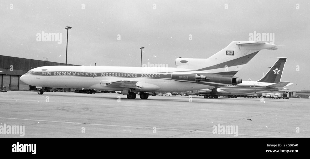 Boeing 727 200 hi-res stock photography and images - Alamy