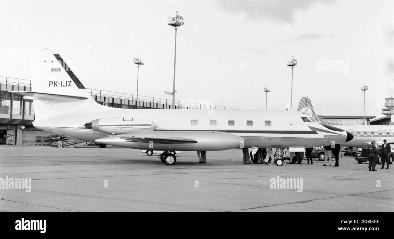 Lockheed JetStar PKIJZ Stock Photo Alamy