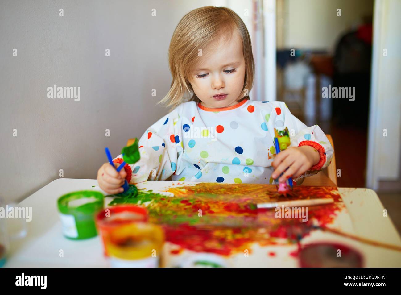 How to Put Together a Toddler Painting Activity using Brushes
