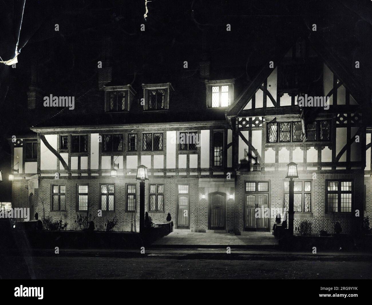 Photograph of Daylight Inn, Petts Wood, Greater London. The main side ...