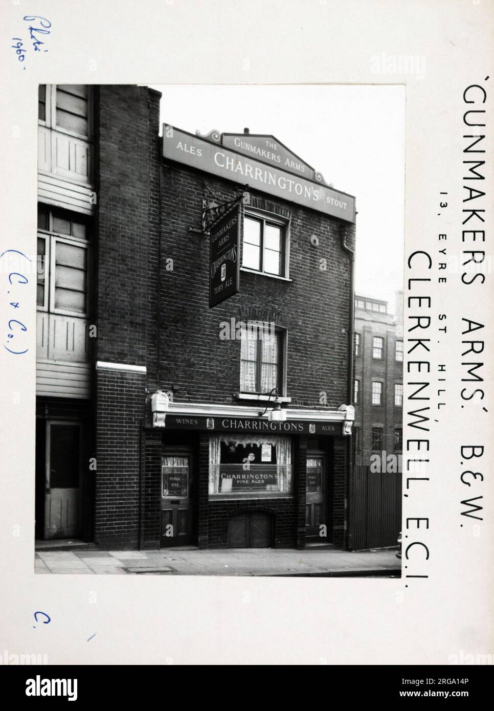 Photograph of Gunmakers Arms, Clerkenwell, London. The main side of the print (shown here) depicts: Left Face on view of the pub.  The back of the print (available on request) details: Trading Record 1938 . 1961 for the Gunmakers Arms, Clerkenwell, London EC1R 5ET. As of July 2018 . Punch Taverns Stock Photo