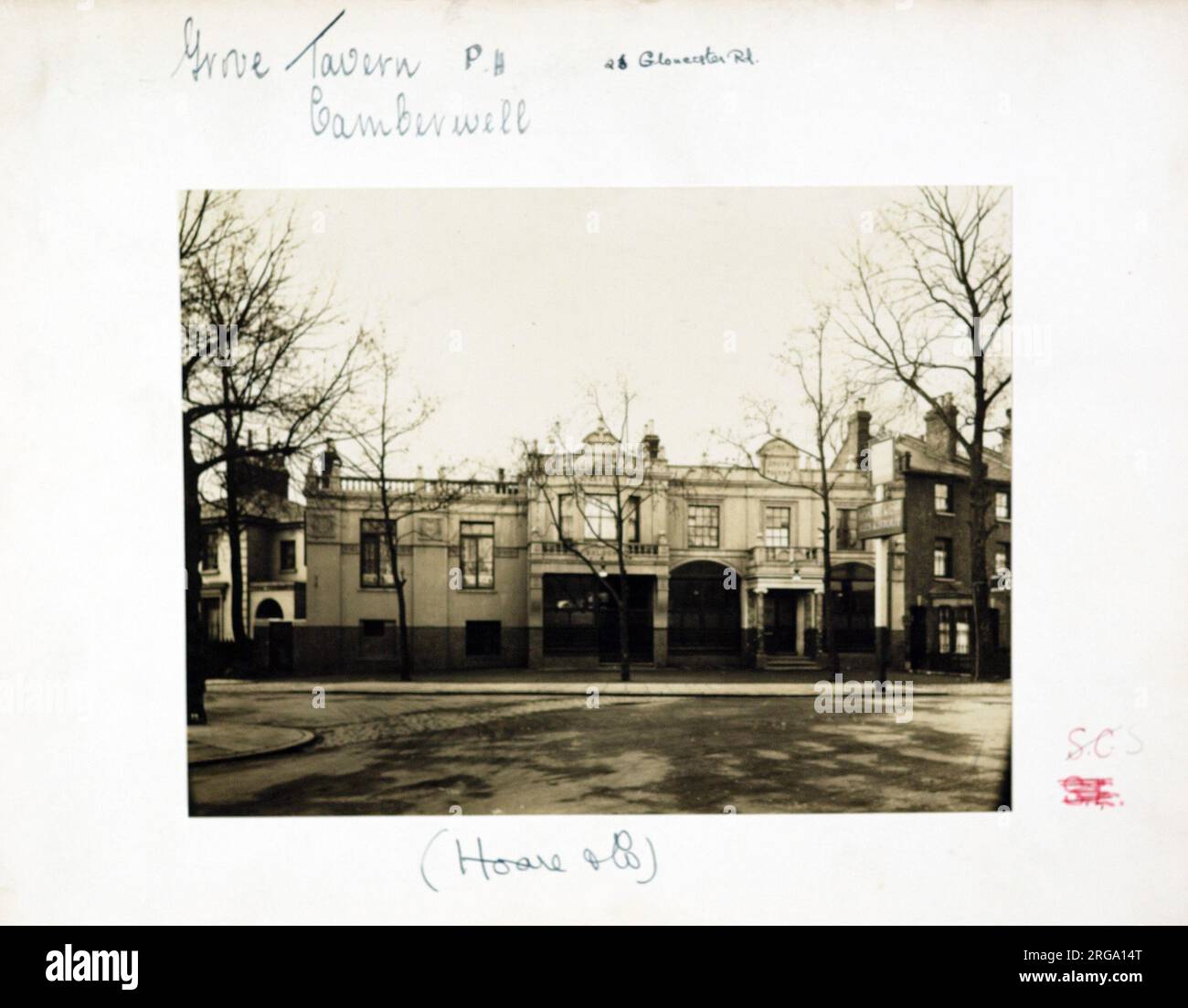 Photograph of Grove Tavern , Peckham, London. The main side of the print (shown here) depicts: Face on view of the pub.  The back of the print (available on request) details: Trading Record 1934 . 1961 for the Grove Tavern, Peckham, London SE15 6FX. As of July 2018 . Pending upstairs conversion . Listed as an Asset of Community Value by Lambeth Council.  Owner . Golfrate. Sept 2017 . Planning permission refused again to change the upper floors into flats. Stock Photo