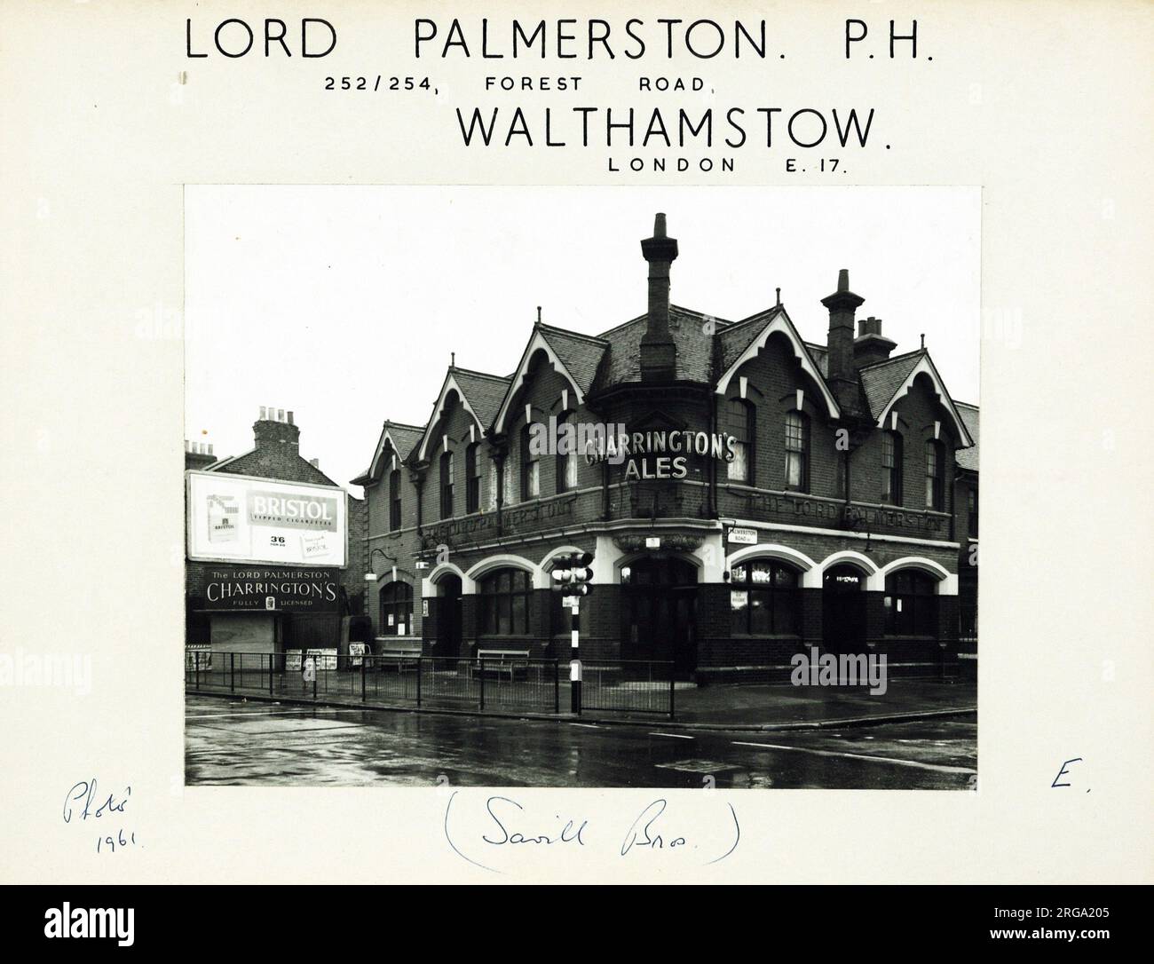 Photograph of Lord Palmerston PH, Walthamstow, London. The main side of