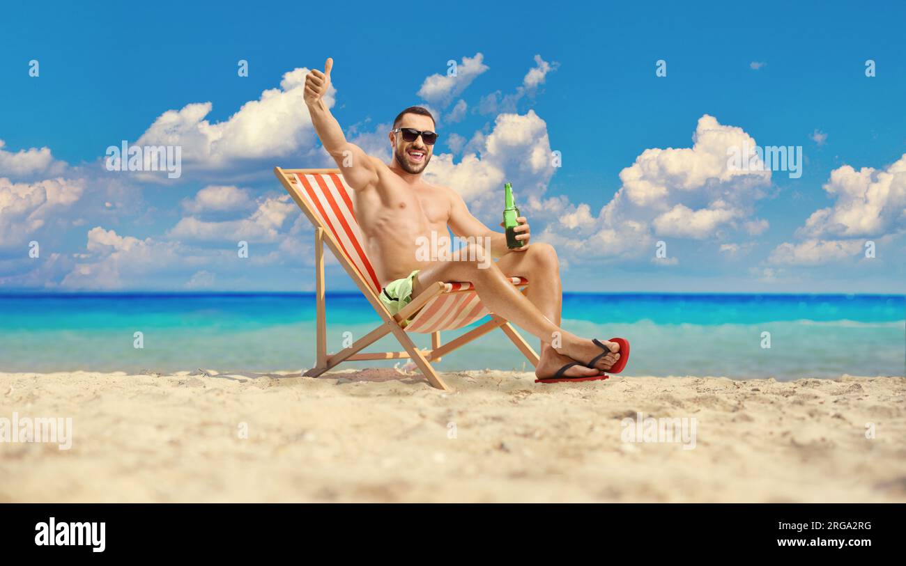 Man drink and beach hi-res stock photography and images - Alamy