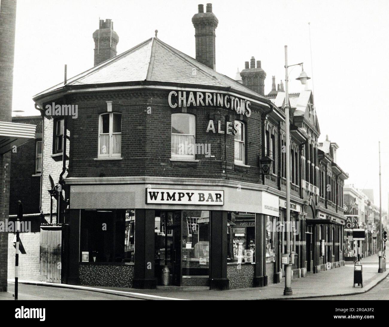 Photograph of Queens Hotel, Grays, Essex. The main side of the print (shown here) depicts