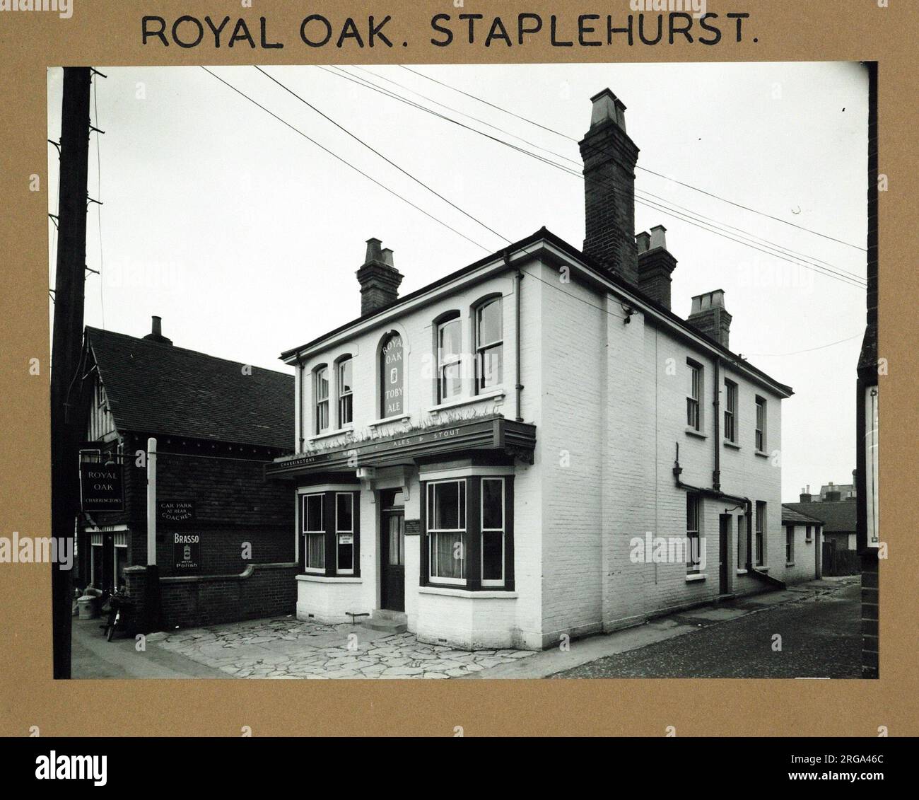 Photograph of Royal Oak PH, Staplehurst, Kent. The main side of the print (shown here) depicts: Right face on view of the pub.  The back of the print (available on request) details: Nothing for the Royal Oak, Staplehurst, Kent TN12 0AH. As of July 2018 . Now a tea shop with flats above. Stock Photo