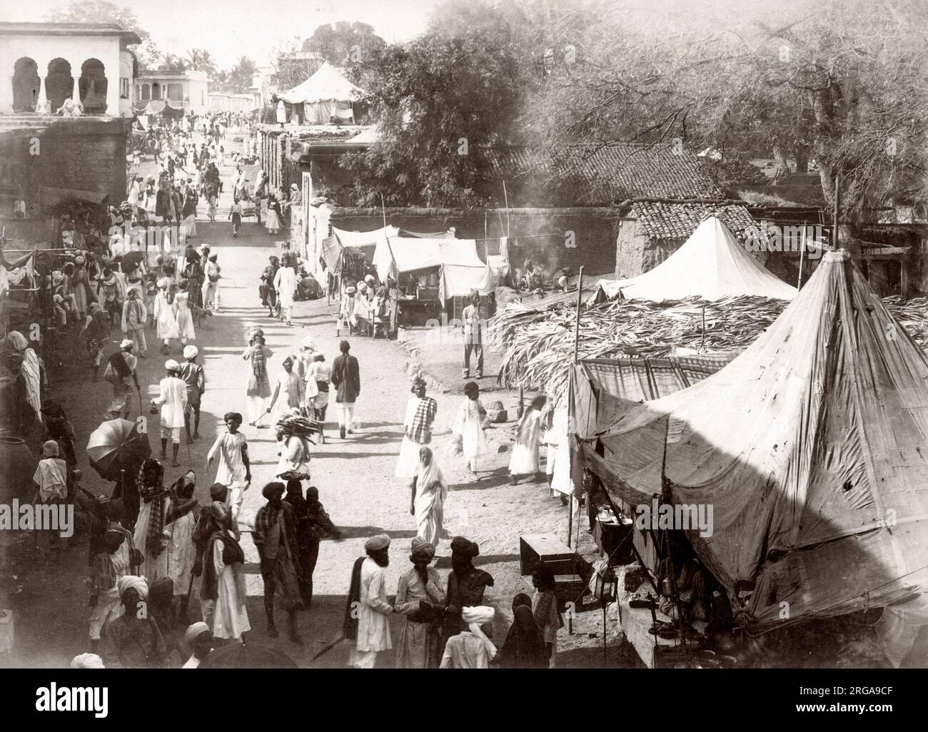 c.1890 India - street full of pedestrians Stock Photo