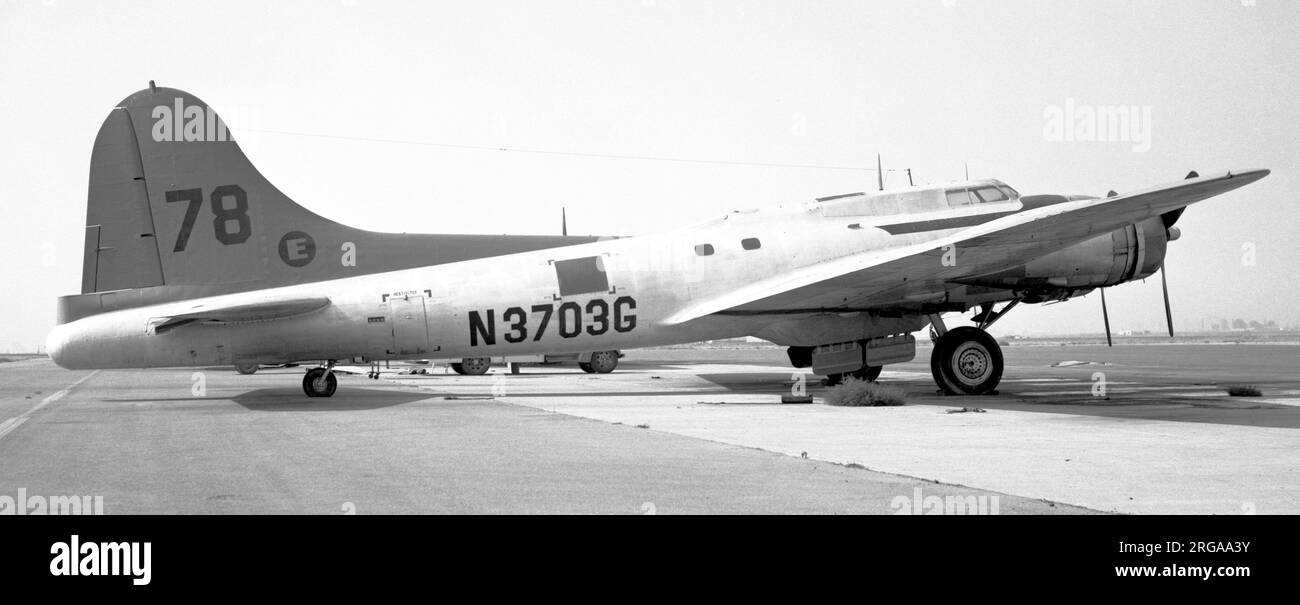 Boeing B-17G Fortress N3703G 'TANKER number 78' - Registered as N3703G, with Edgar A. Neely-Fast-Way Air Service, Long Beach, CA, September 11, 1959-1967.- Converted to fire tanker, July 1960.- Flown as number E75 (Later number E78 and number E68).TBM Inc, Tulare, CA, April 25, 1967-1982.-David Tallichet-MARC, Chino, CA, September 1982-2017.as 23060-LN-T.- Loaned to USAFM, March AFB, CA, 1983-1991.- Restored Chino, CA 1988-1989.- Flew in movie Memphis Belle as 124485-Memphis Belle.- Damaged in taxy accident (repaired), Fayetteville, NC, November 3, 1995.- Loaned to American Airpower Museum, Fa Stock Photo