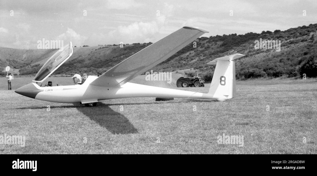 Schleicher ASW20L '8'. at the London Gliding Club, on Dunstable Downs
