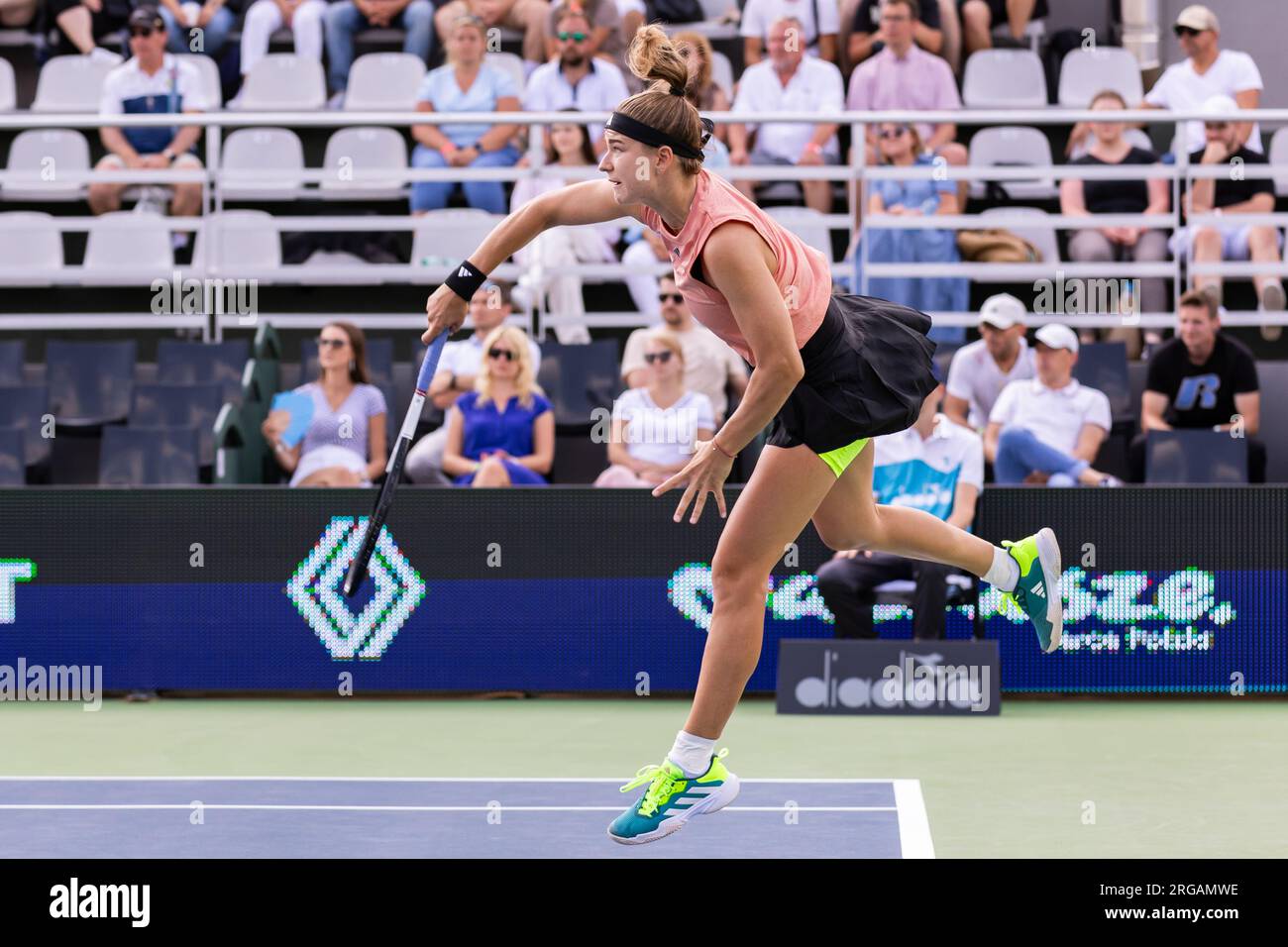 Karolina Muchova seen in action during the first round match BNP