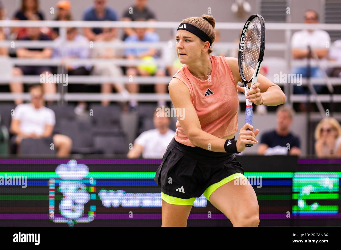 Karolina Muchova seen in action during the first round match BNP