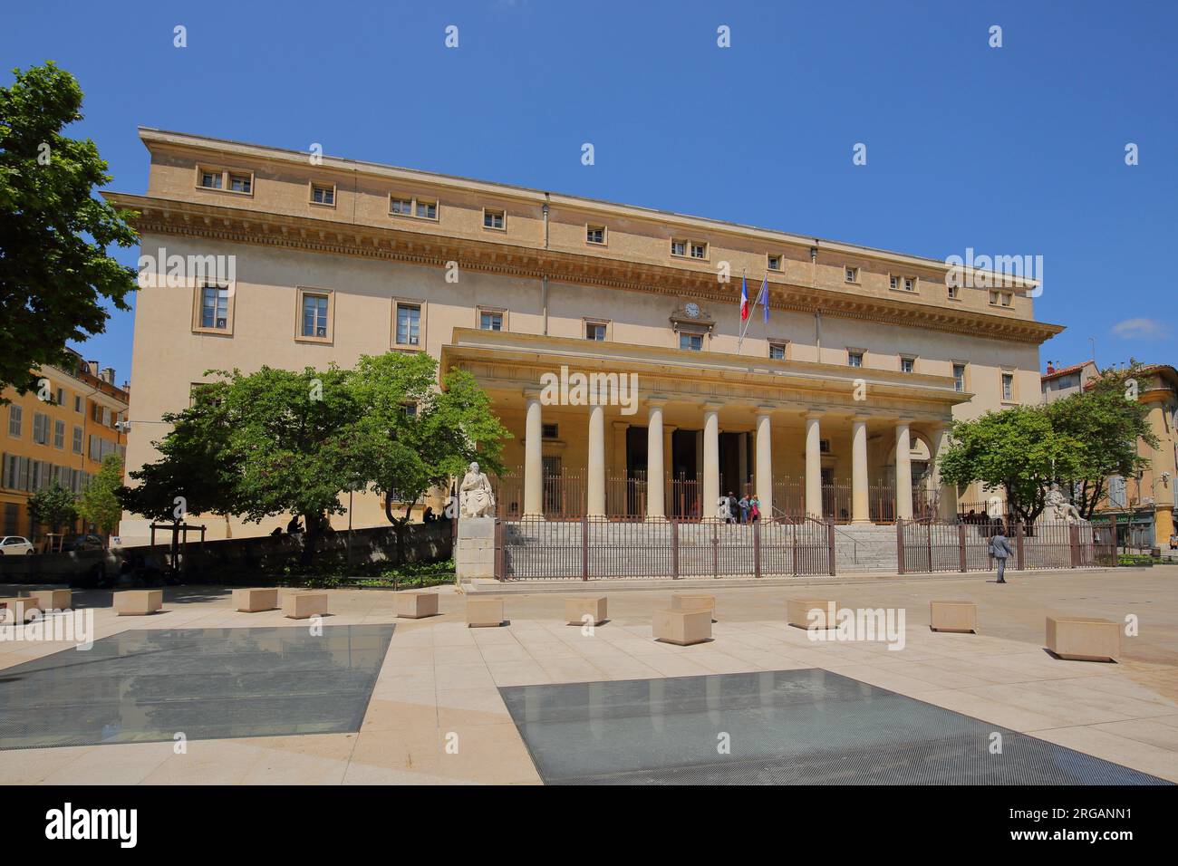 Palais de justice of aix en provence hi-res stock photography and