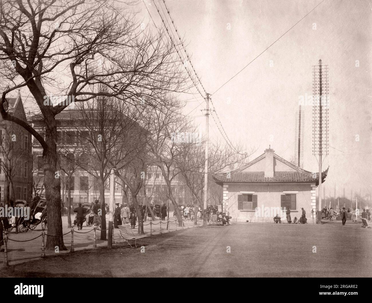 Vintage photo of shanghai bund hi-res stock photography and images - Alamy