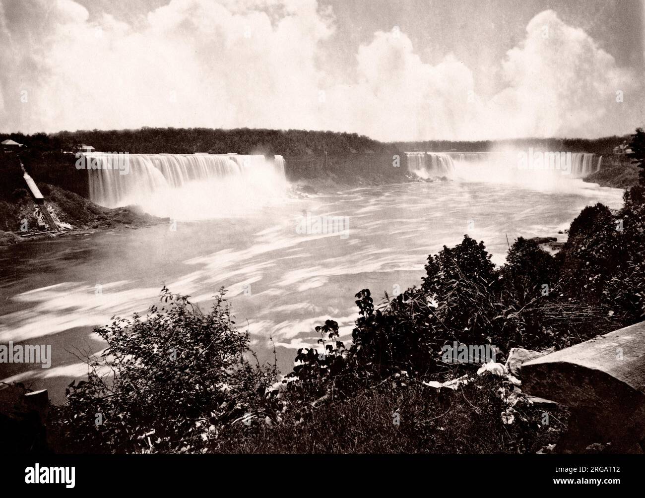 Vintage niagara falls hi-res stock photography and images