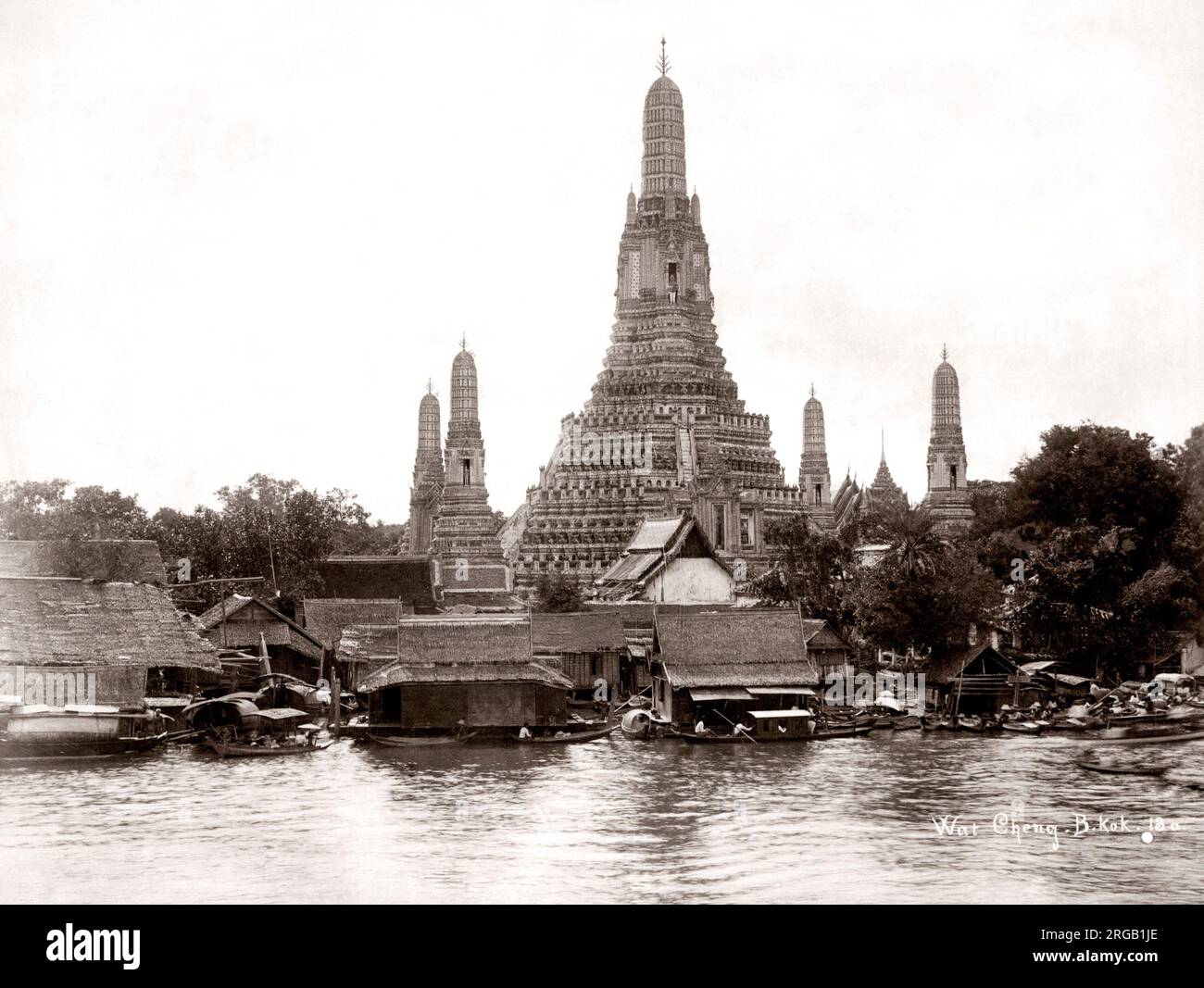 Wat Arun, Wat Chaeng, west (Thonburi) bank, Chao Phraya, Bangkok, Thailand Stock Photo