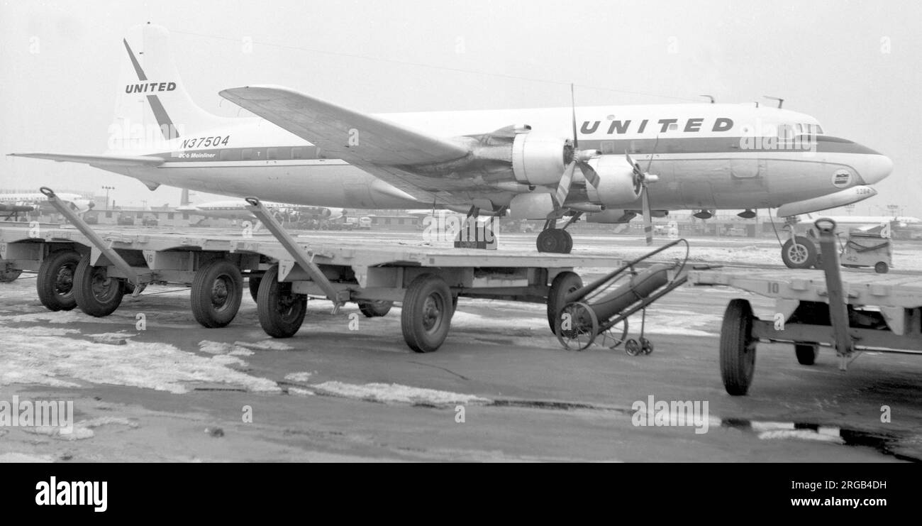 Douglas DC-6 N37504 (msn 42869. kine number 8), of United Airlines. Stock Photo