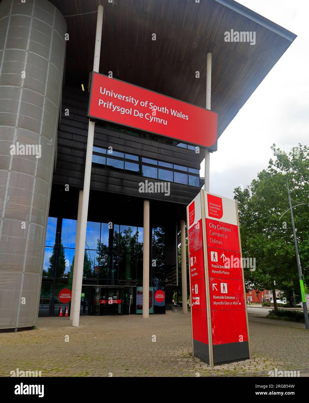 A view of the University of South Wales in Cardiff city centre Stock Photo  - Alamy