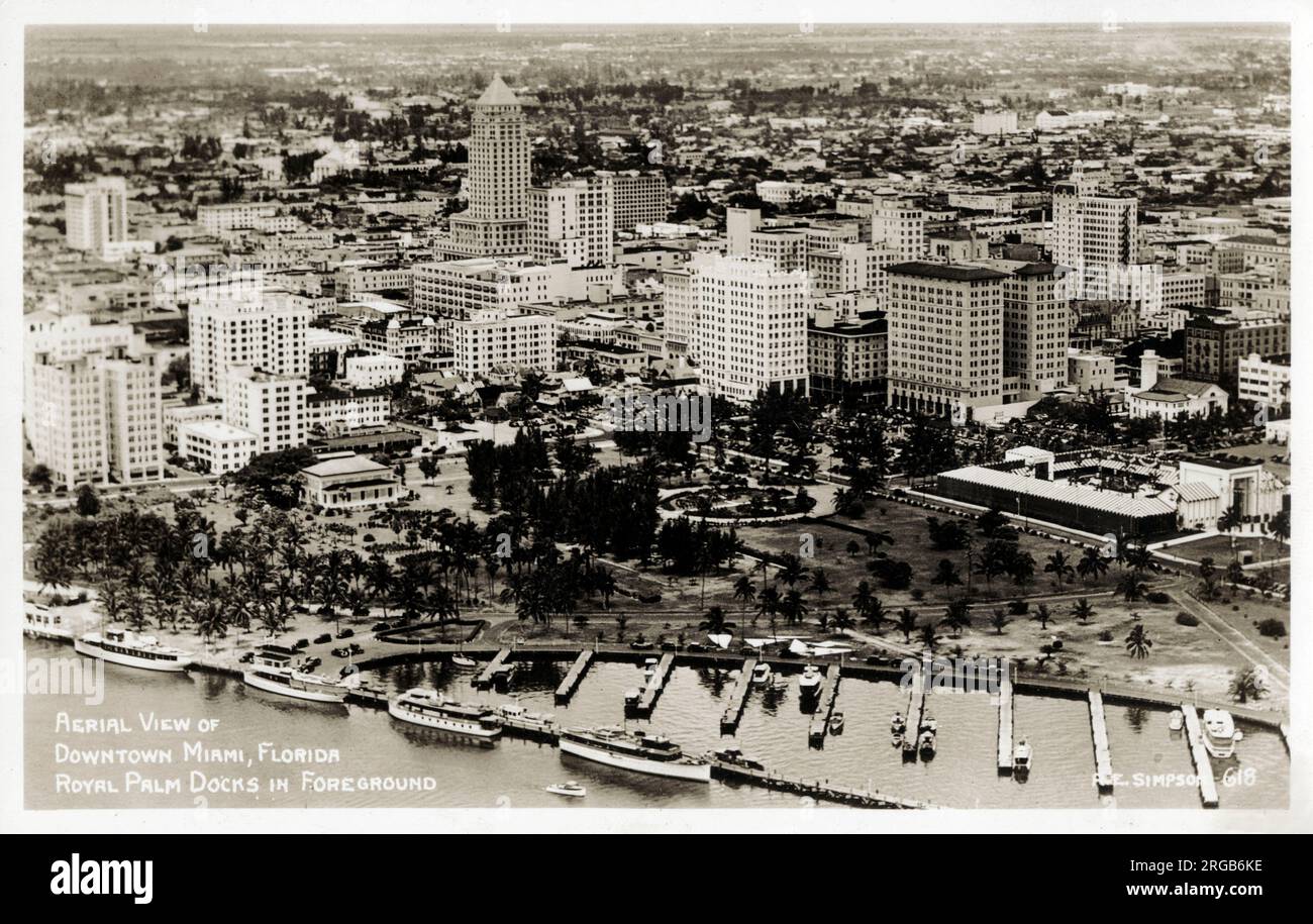 Miami, FLORIDA - Downtown & Biscayne Bay - 1940