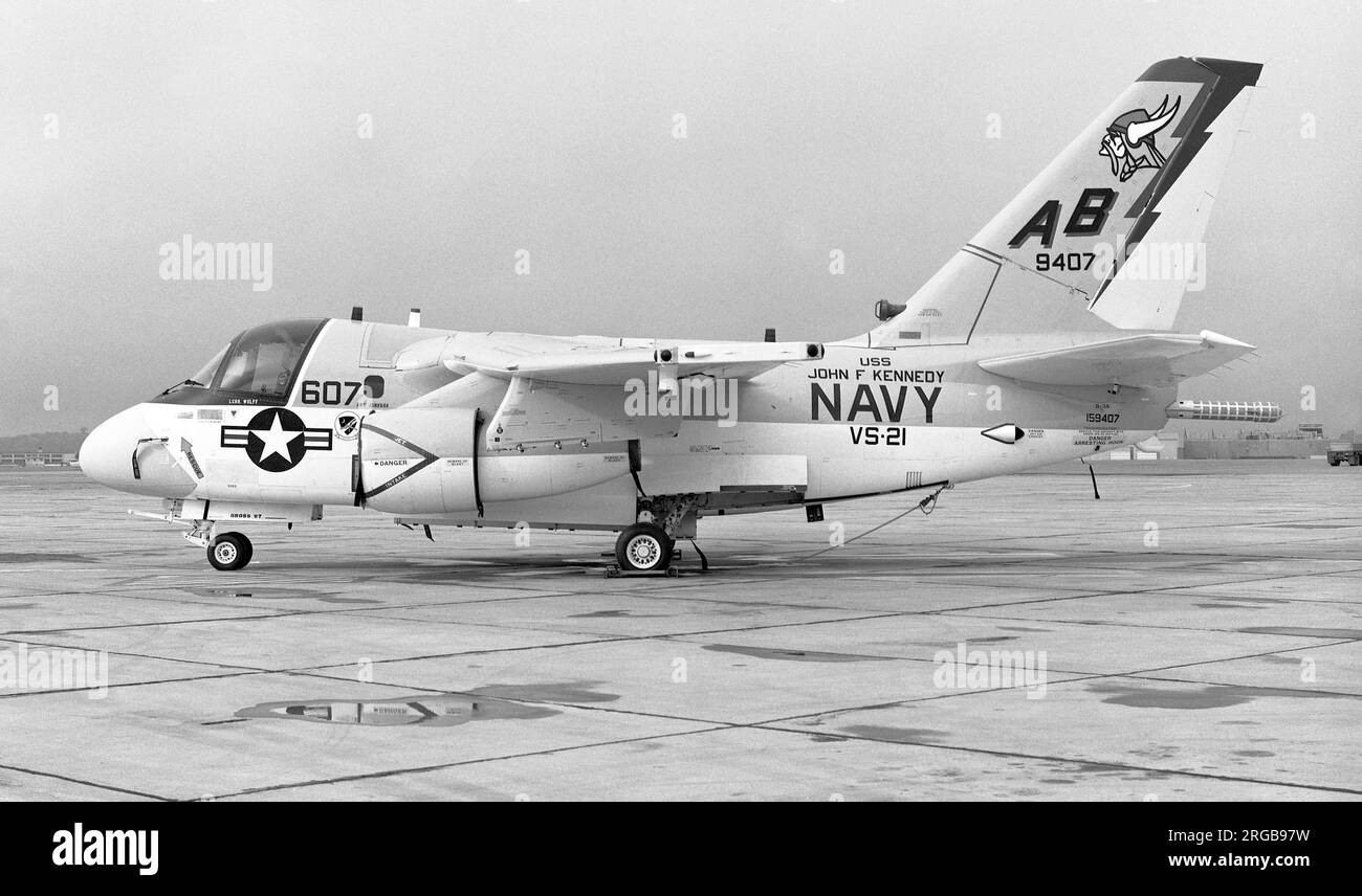 United States Navy - Lockheed S-3A Viking 159407 (msn 394A-1043, unit code 'AB', call-sign '607'), of VS-21, embarked on USS John F. Kennedy, at Naval Air Station North Island, in San Diego Bay. Stock Photo
