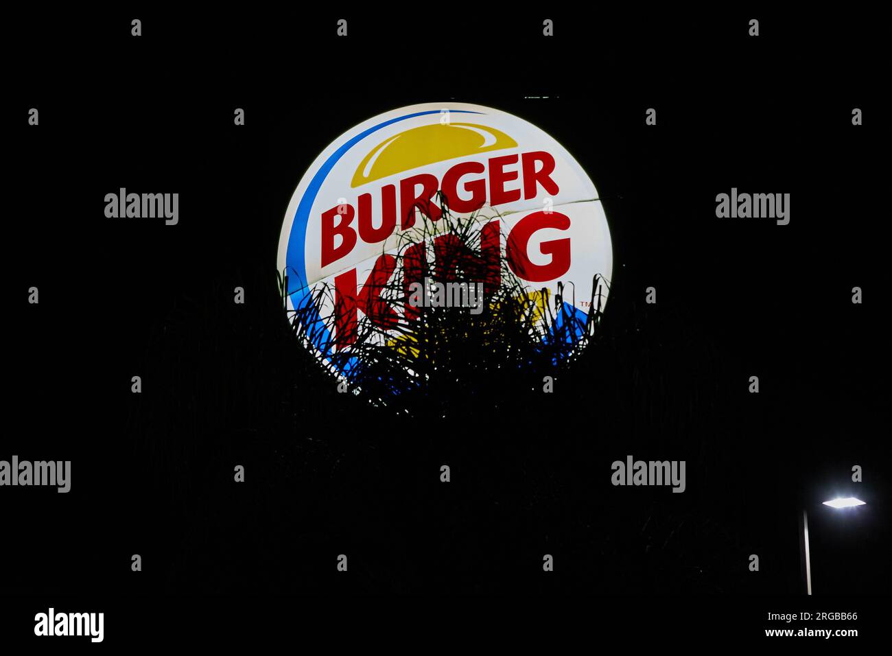 Hollywood, California, USA. 5th Sep, 2015. An illuminated Burger King