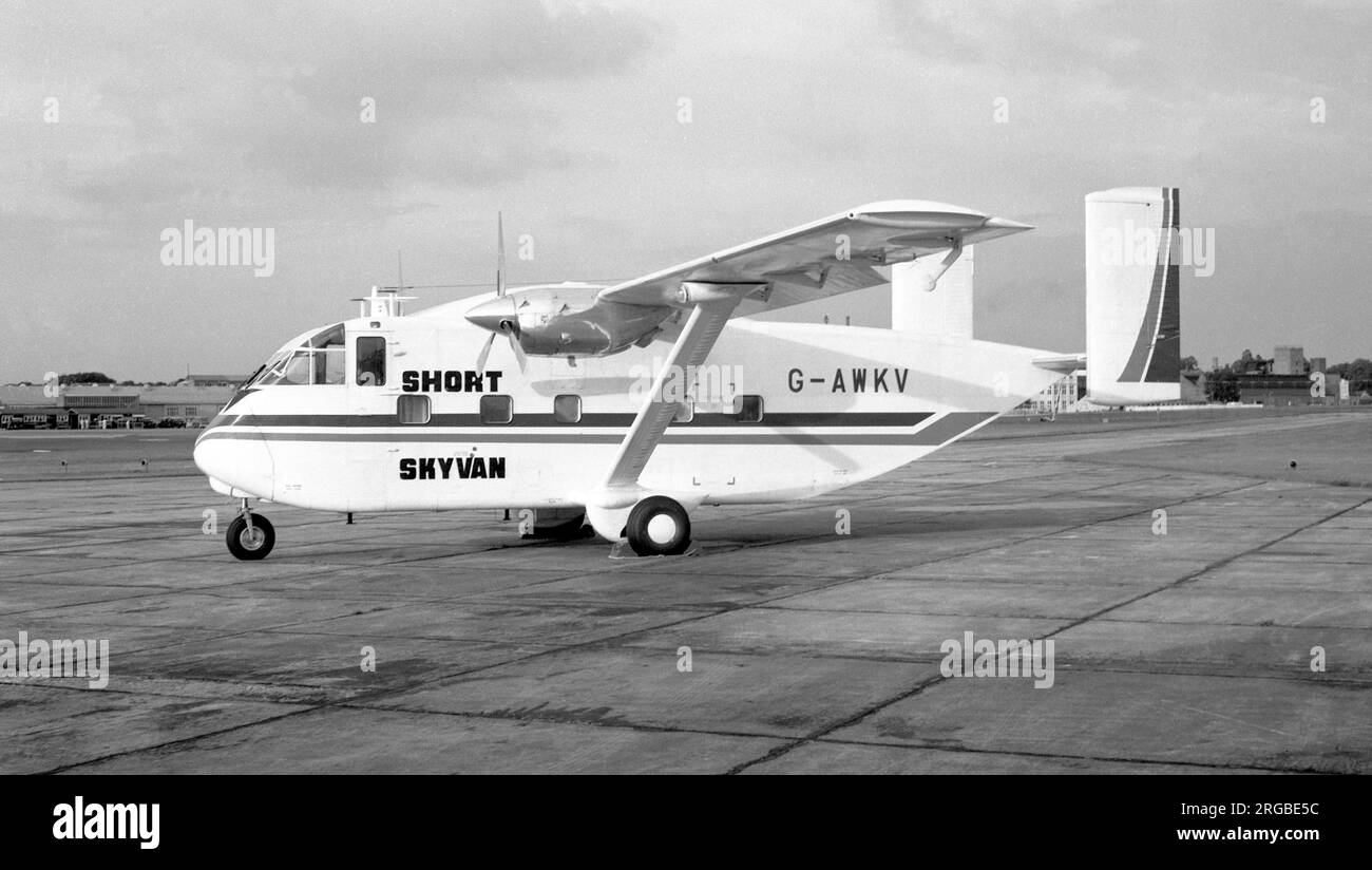 Short SC.7 Skyvan 3 G-AWKV (msn SH1847), at the SBAC Farnborough Air Show held from 16-22 September 1968. Stock Photo