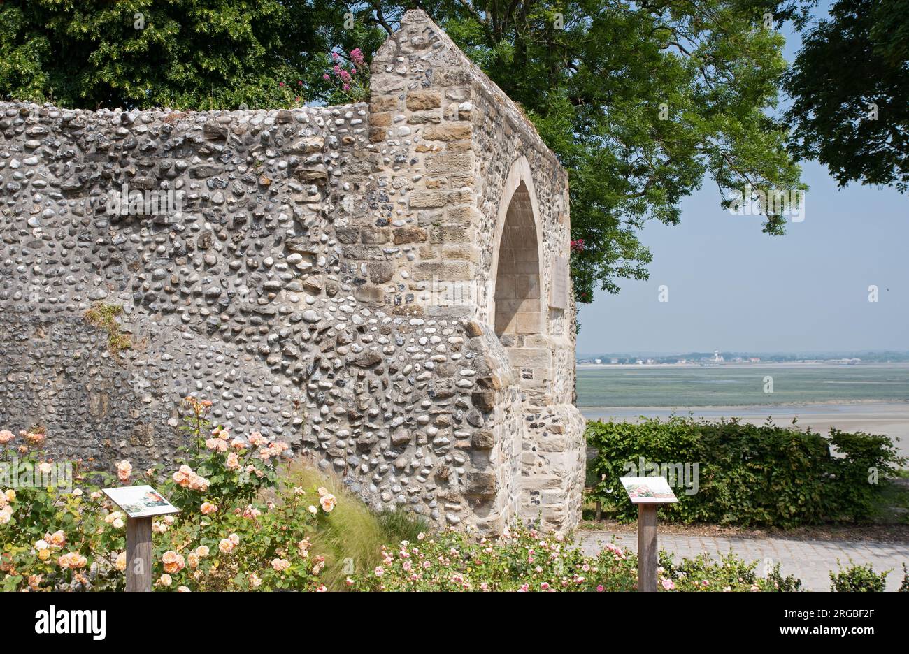 Porte Jeanne d'Arc, Saint Valery sur Somme with Le Crotoy in the distance Stock Photo