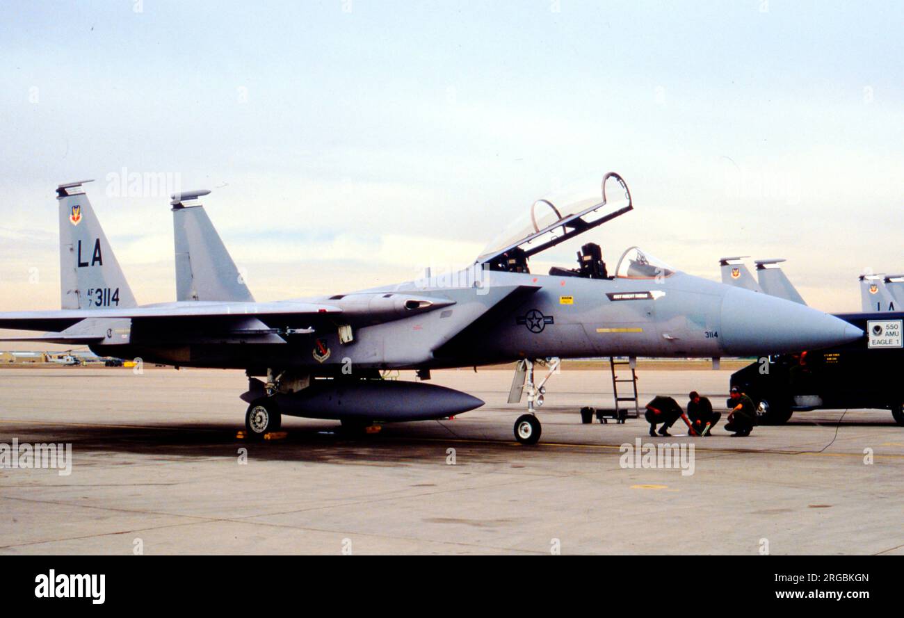 United States Air Force (USAF) - McDonnell Douglas F-15B-9-MC Eagle 76- 0069 (msn 0039/B008, base code 'LA'), at Luke Air Force Base in Arizona. Stock Photo